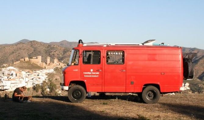 camper bouwen met een oldtimer - uitgelichte afbeelding