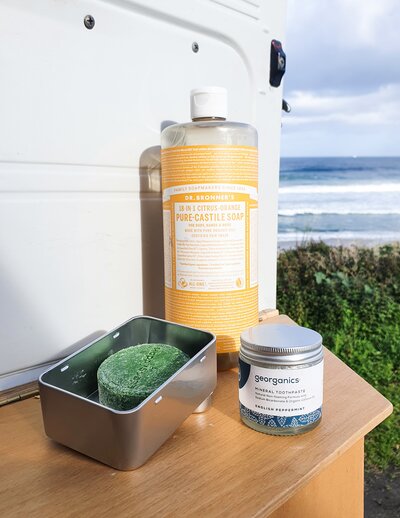 Dr. Bronner zeep als camper gadgets